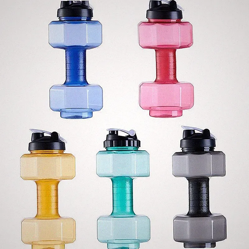 2.6L Large Capacity Dumbbell Sports Bottle Plastic Drinking Cup Leakproof Water