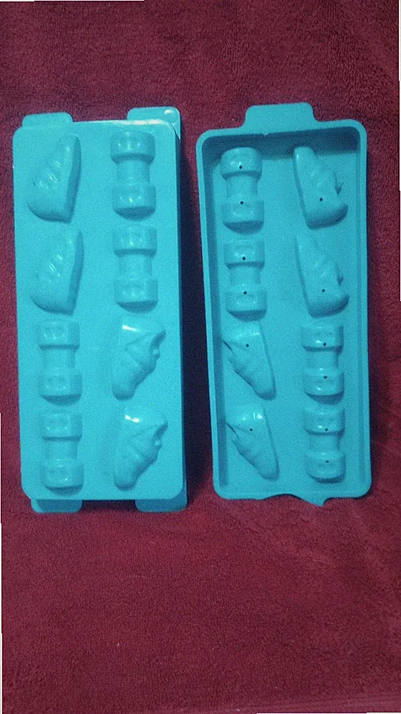2 Pc Jello Jiggler Mold Exercise Dumbbells Gym Shoes 8 Holes Party Talk BROKEN