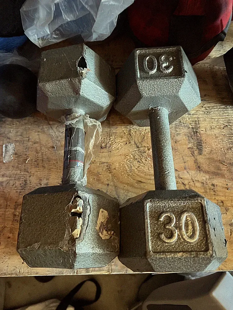 2 X 30lb Pound Dumbbell Pair Cast Iron Weights Set 60 lbs Total Yoga Running