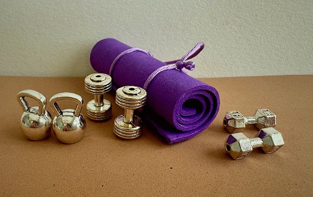 7pcs set 1:12 Exercise miniature Dumbbells Fitness gym kettlebell yoga mat