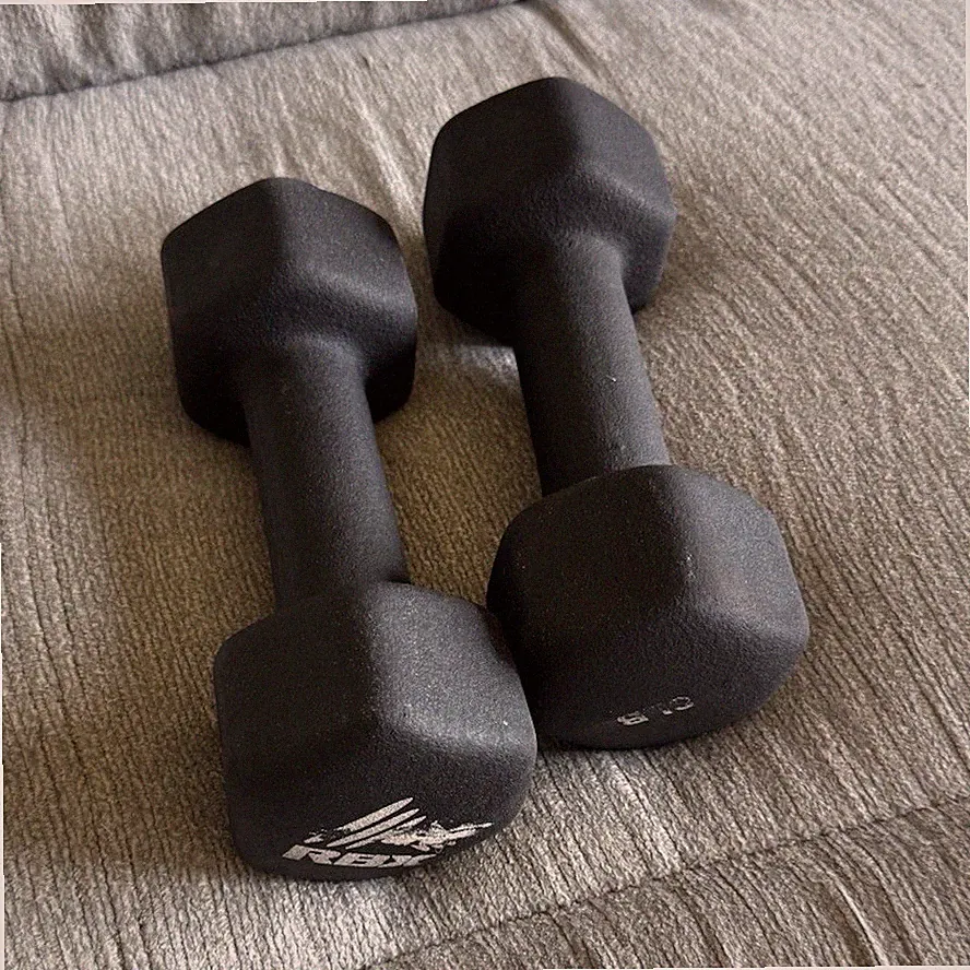 8 lb Black Hex Fixed Weight Dumbbells Pair Set of 2 for Weight Lifting