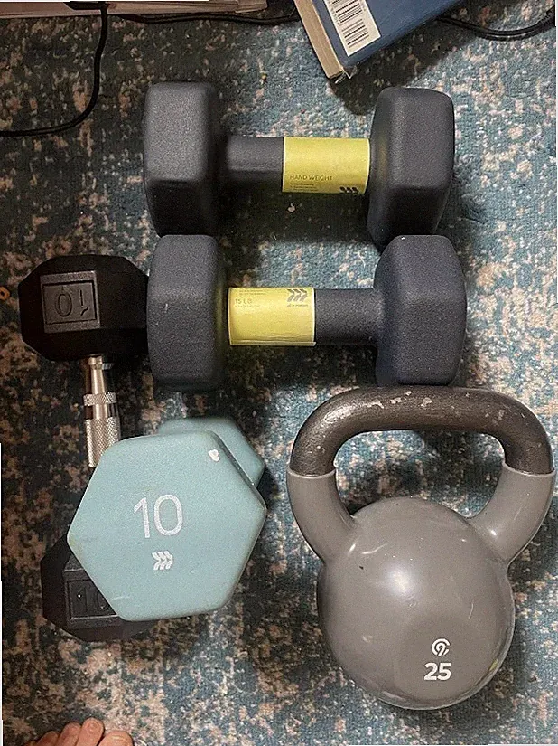 All in Motion Lot: (2) NEW 15lb Dumbells, (2) 10lb Dumbells, (1) 25lb Kettlebell