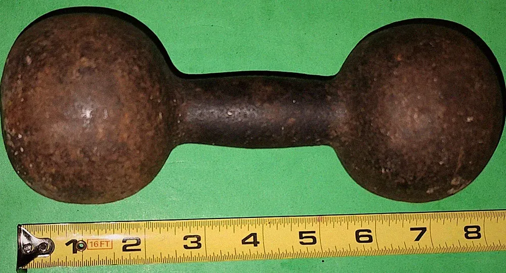 Antique One Piece Solid Cast Iron Dumbbell 6lb 2oz Nice Rust Patina