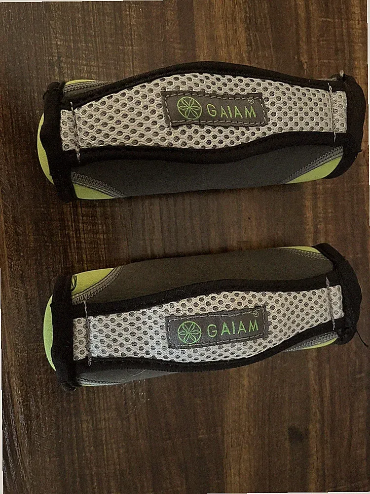 GAIAM Hand Weights (set of 2) 2 Lb Each - NWOT