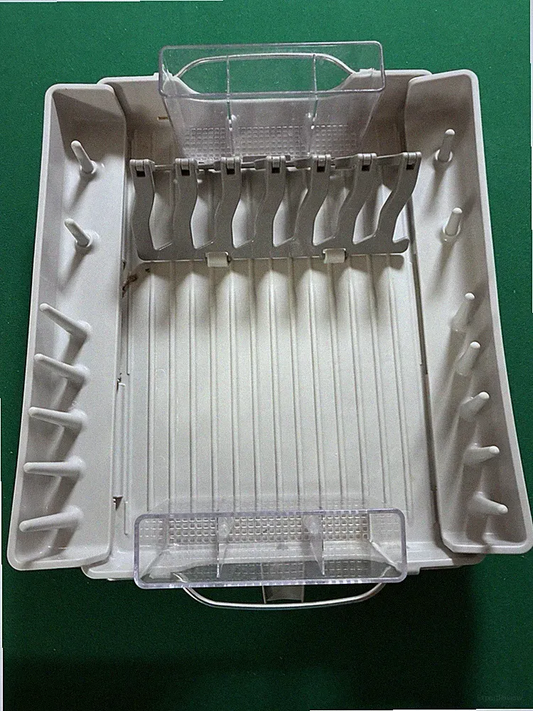 Kitchen Dish Drying Rack: Pre Owned