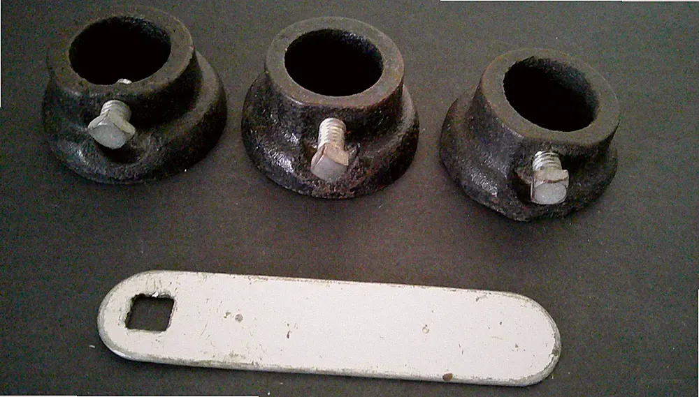 Lot of FOUR Vintage 1970s Barbell Dumbbell Cast-Iron Collars with Adjust Wrench
