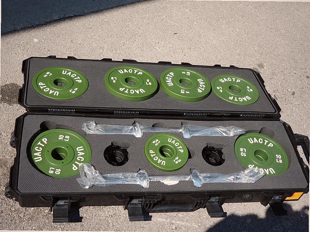 New Uactp Olympic Dumbell Set Includes 2.5/ 5/ & 10 Lbs & Carrying Case