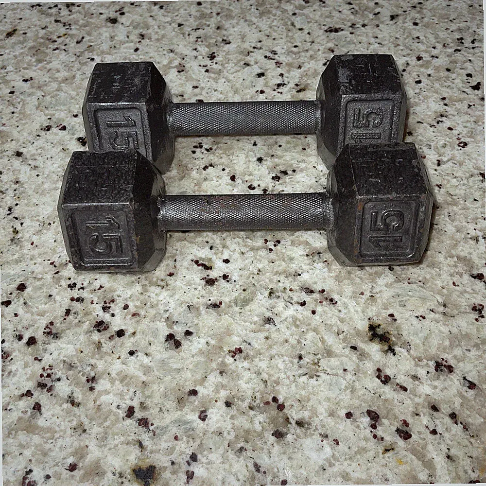 Pair Of 2 -15lb Hex Cast Iron Dumbbells Weights 1 Pair Hand Weights Total 30lbs