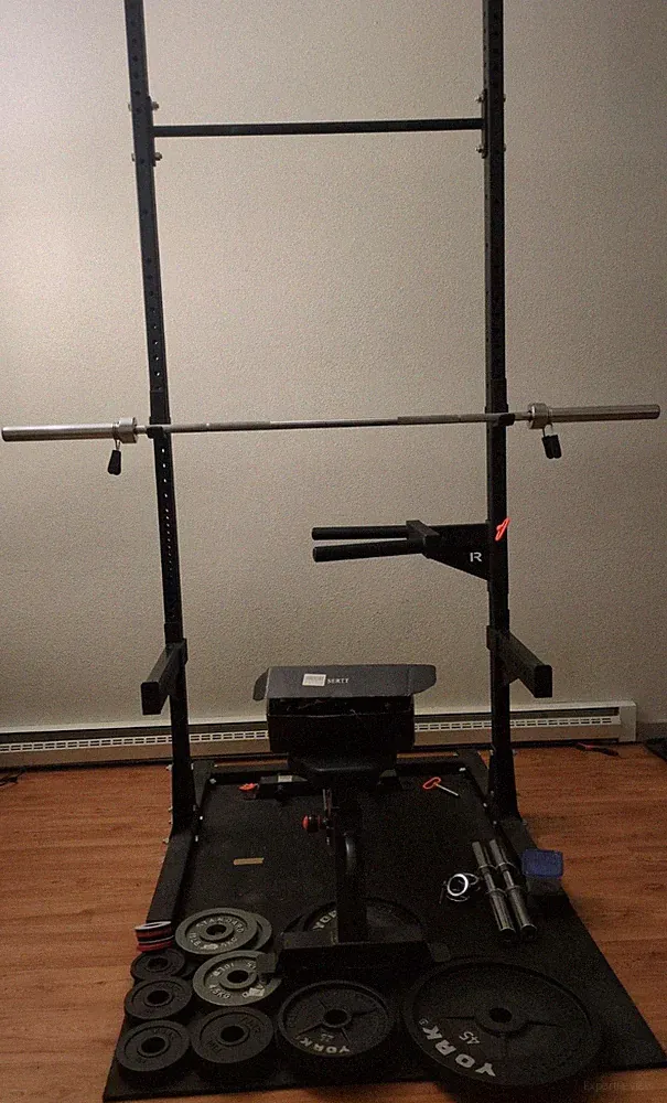 Rogue S-3 Squat Stand 2.0 w/ dip bars, bench, York bar, plates (345 lb), pulley