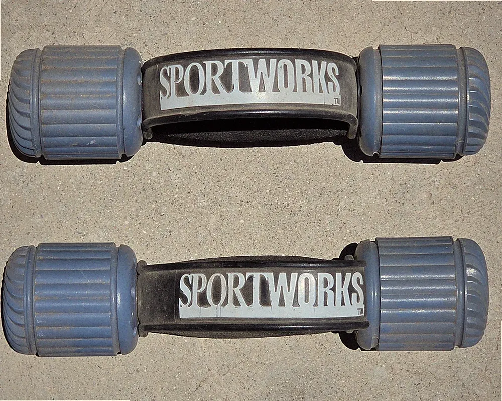 Unique vintage set of 3 Pound Dumbell Hand Weights SPORTWORKS Metal Dumbbells