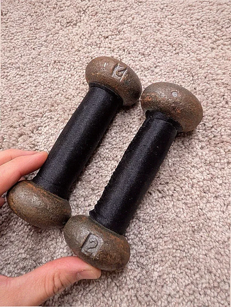 Vintage BUN Round 2 Lb Dumbbells Pair Cast Iron Weights Home Gym Fitness Lifting