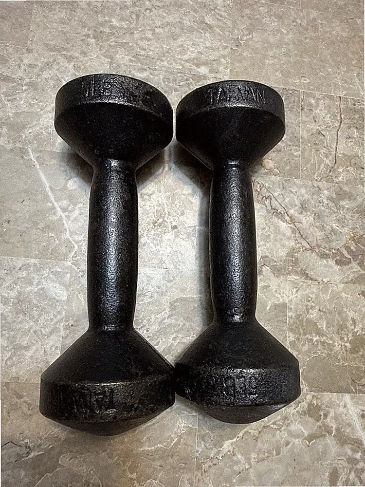 Vintage Cast Iron Dumbbells 5 LB Two (2) Taiwan Round Ends Pair Get Swole 💪🏼