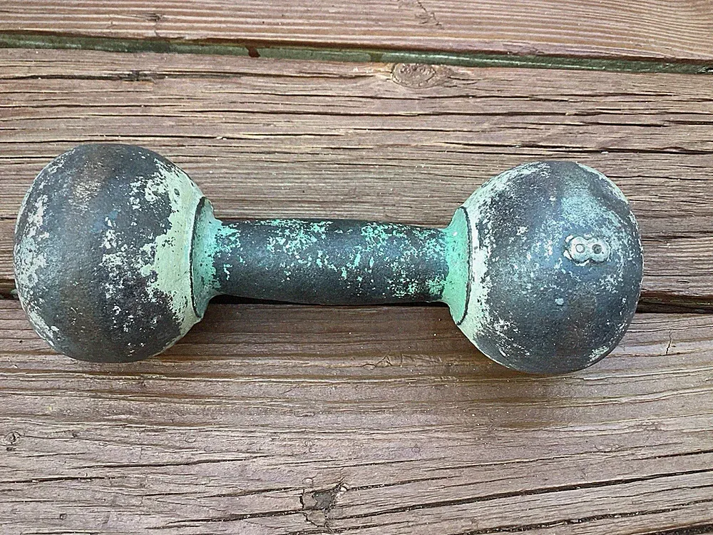 Vintage Dumbbell 8 lb Unmarked Round Rare 8 Pound