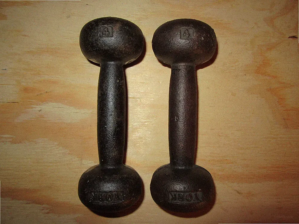 Vintage YORK 4 Pound Bun Dumbbell Set